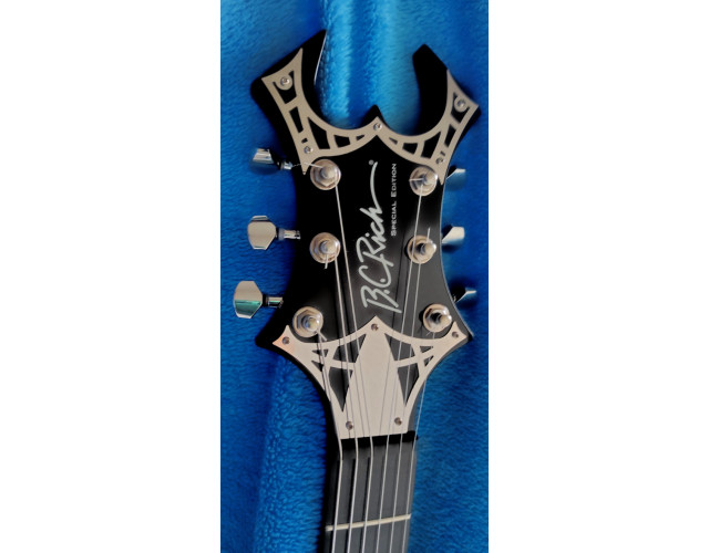 B. C. Rich Warlock Spider, Special Edition