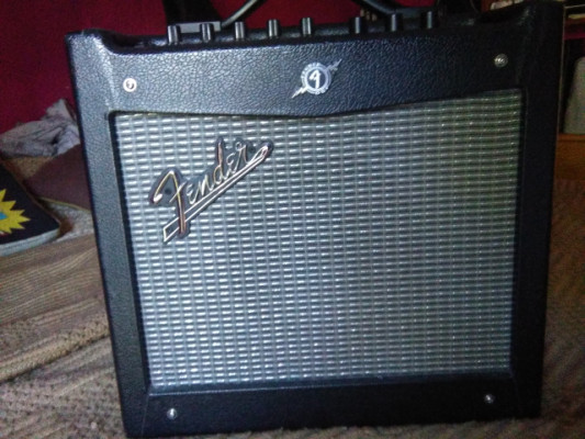 Vendo Fender Mustang l-V2