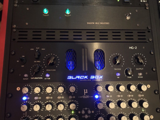 Black Box Analog Design HG2 (Saturador de mastering)