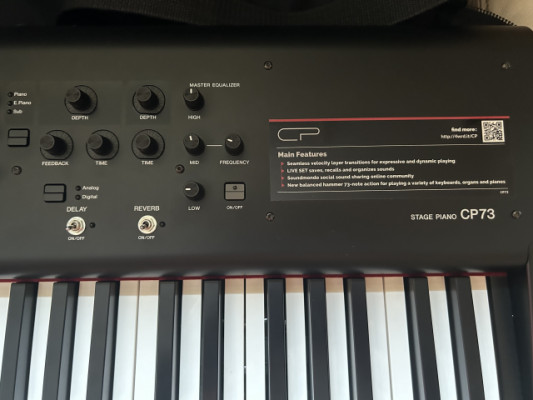 stage piano Yamaha CP73