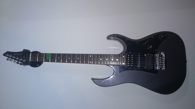 Guitarra krider con dimarzio dp150