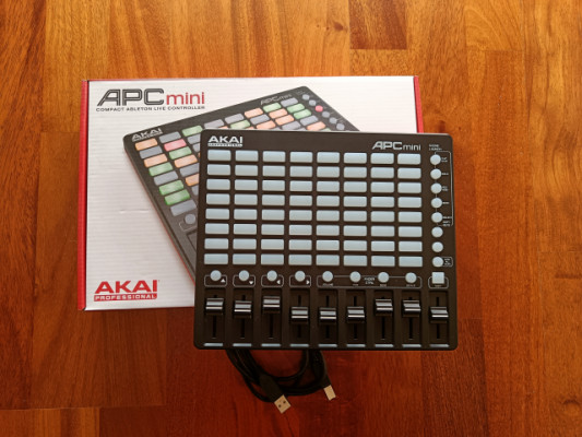 Controlador midi Akai APC Mini