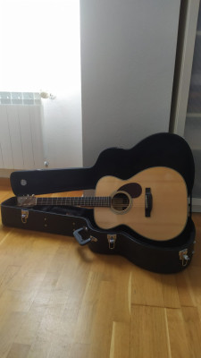 Eastman E8 OM