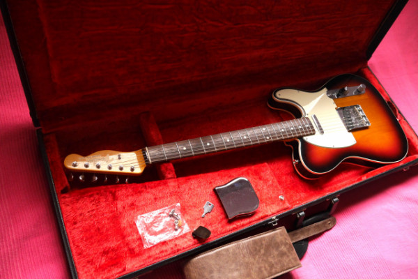 Fender telecaster american vintage custom 62 AVRI 2007