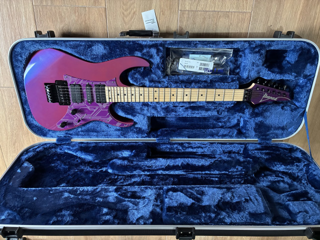 (RESERVADA) Ibanez RG550 Genesis Purple Neon