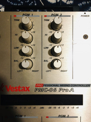 Vestax PMC-06 pro A DJ/Scratch Mixer