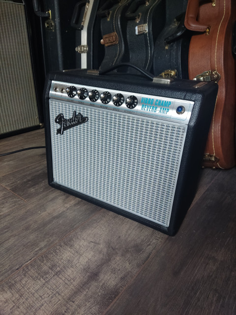 Fender 68 Custom Vibro Champ