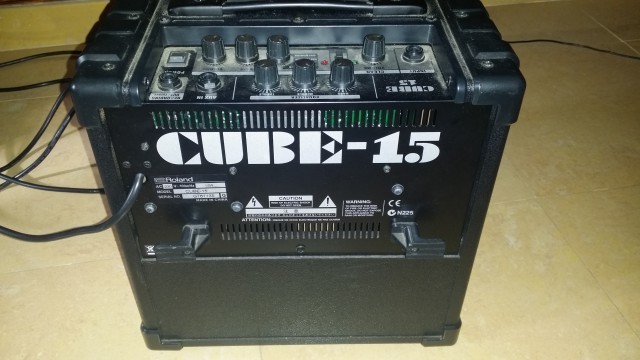 Amplificador Roland Cube 15