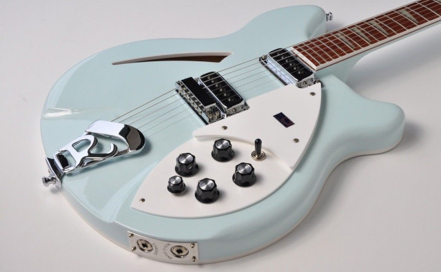 Rickenbacker 360/6 Blue Boy “Color Of The Year” 2004