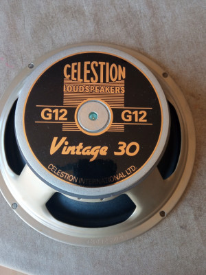 Celestion v30 impecable a 16 ohms envío incluido!