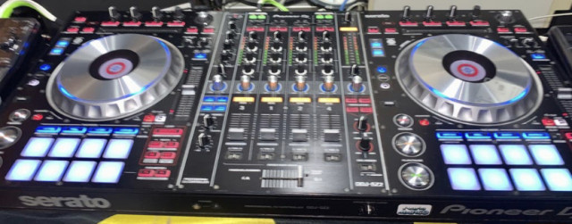 Pioneer DDJ-SZ2 4-Channel DJ Controller