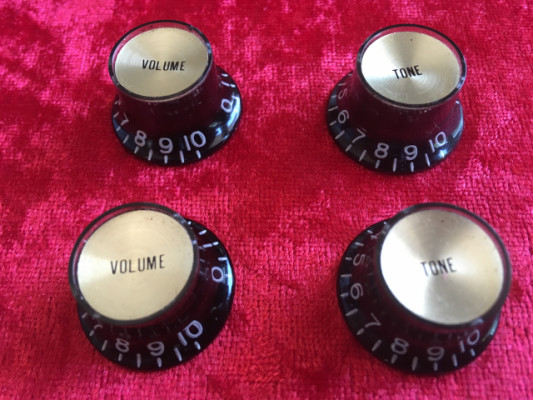 Gibson Recflector volume tone knobs