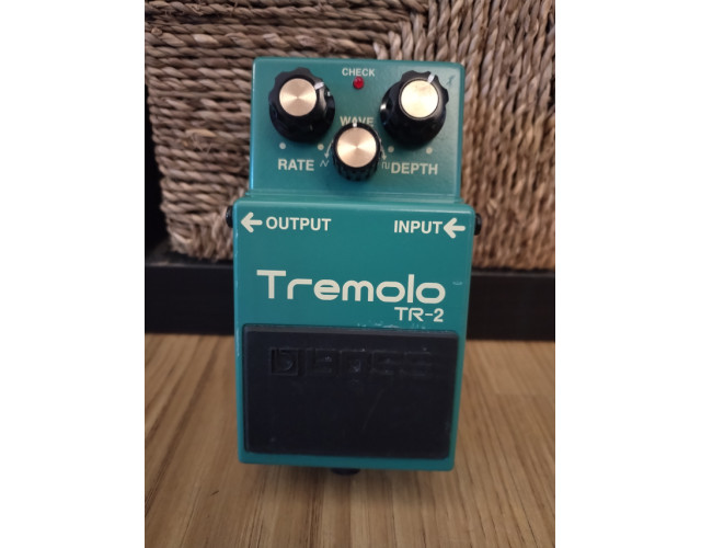 Boss tremolo Tr-2