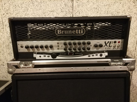 Brunetti R-EVO XL II + flightcase