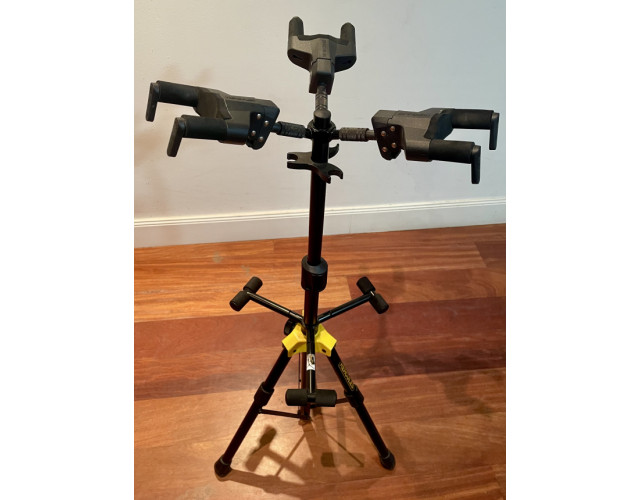 Soporte Hercules triple