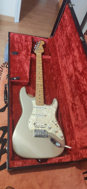 RESERVADA Lone Star Stratocaster USA 1997 Shoreline Gold