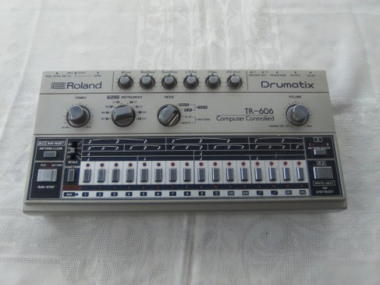 Roland TR-606 Drumatix