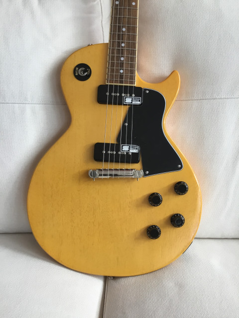 Edwards E-LS-115 TV Yellow