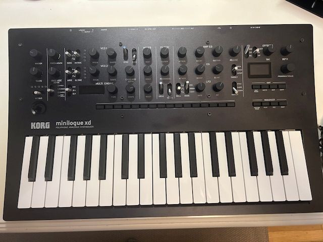 Korg Minilogue XD