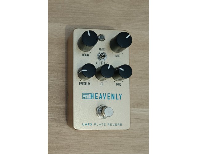UAFX Heavenly Plate Reverb