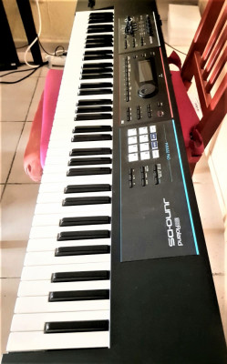 Roland Juno DS76 nuevo
