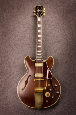 Gibson ES-355 Ltd Run Antique Walnut Varitone Maestro