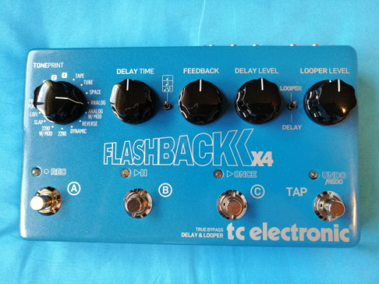 TC ELECTRONIC FLASHBACK X4