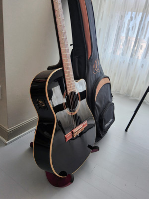 Guitarra Ortega RCE 138-4BK Feel Series