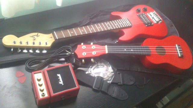 Guitarra, Ukelele y Amplificador para niñ@s