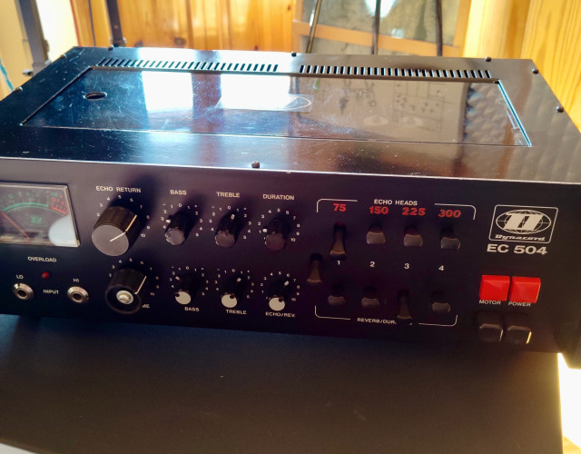 Dynacord E504 Echo y reverb