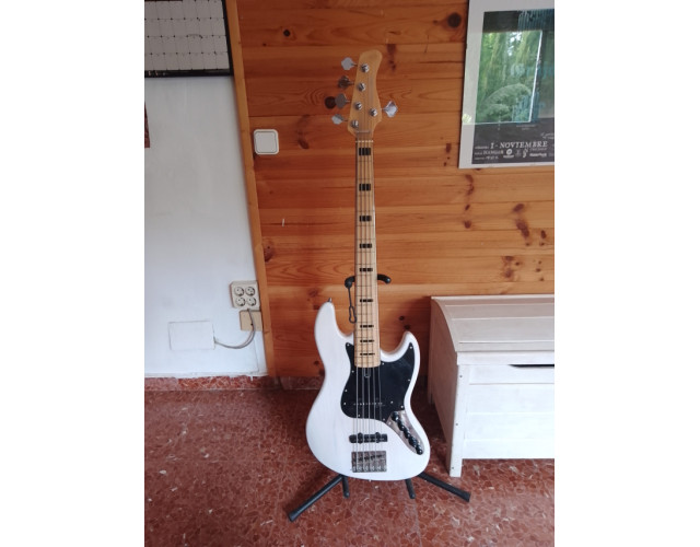 Sire V7 Vintage Swamp Ash WB 5 cuerdas