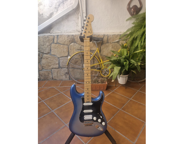 CAMBIOS*****Fender Stratocaster Elite Blue Sky 2017