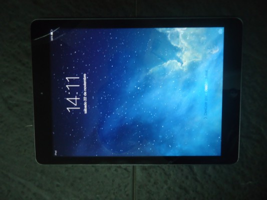 (o vendo) iPad Air 16Gb impecable con funda Apple original piel