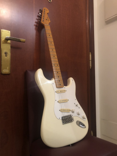 Fender stratocaster japan 1984-1987. Rebajada