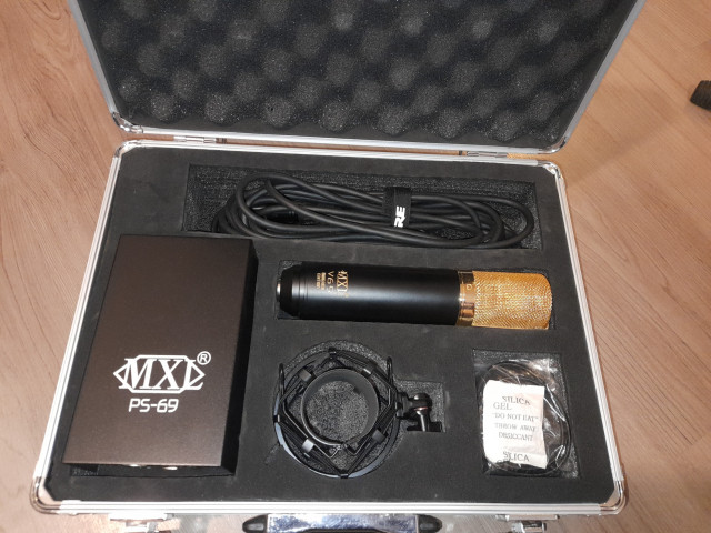 MXL V69 Mogami Edition (Micrófono de válvula)
