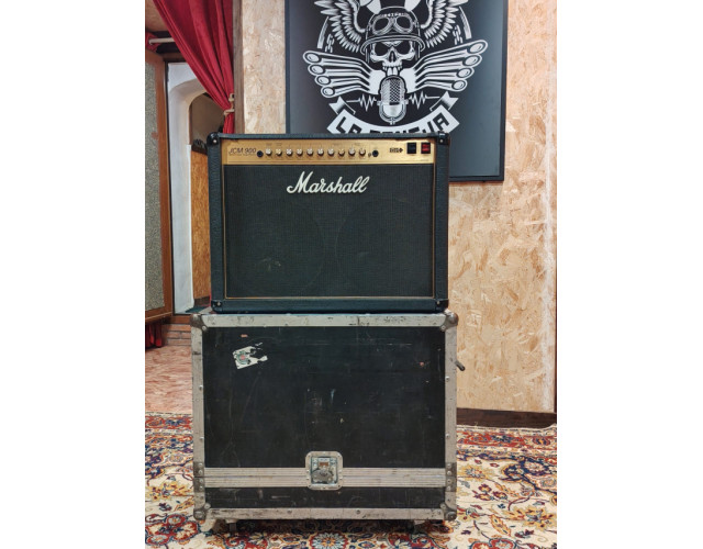 Vendo Marshall JCM 900 + flight case