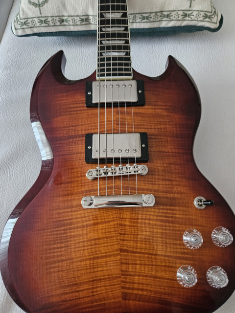 O cambio Epiphone SG gama alta Epi.