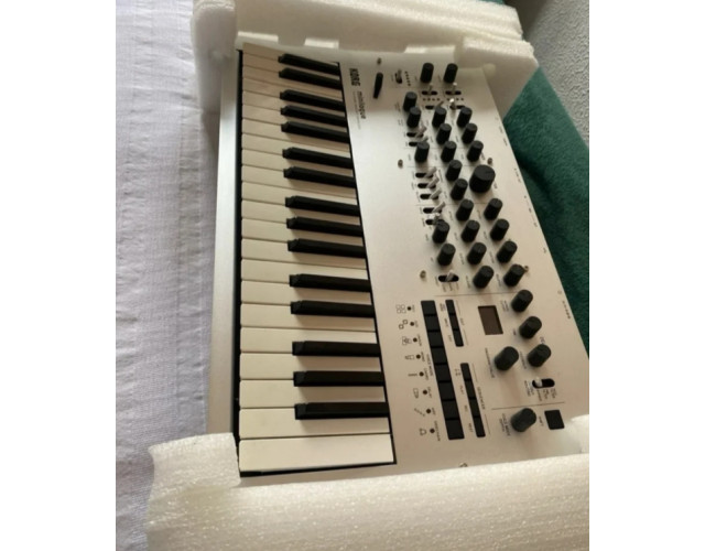 Korg minilogue