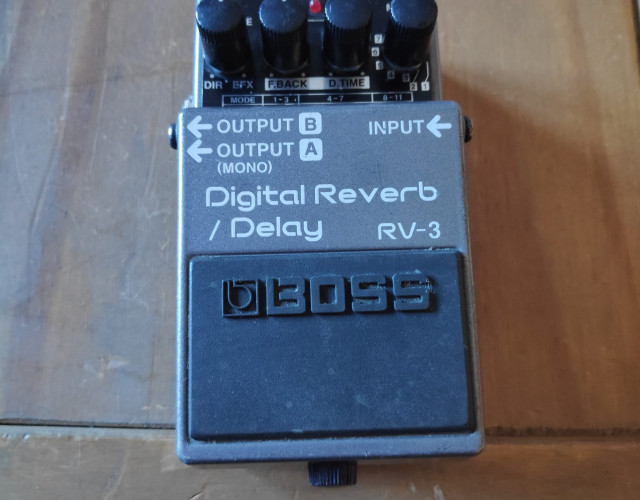 BOSS Digital Reverb RV-3