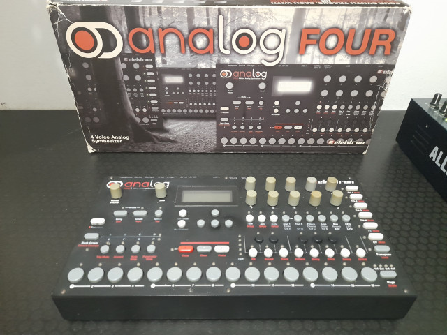 Analog Four MKI