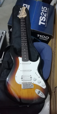 Guitarra Eléctrica Cort G110 con funda de tela