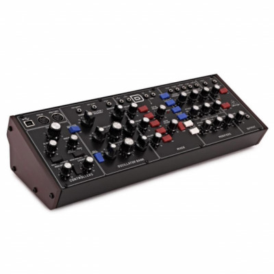 Behringer Model D