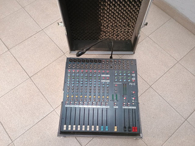 mesa allen&heath PA 12