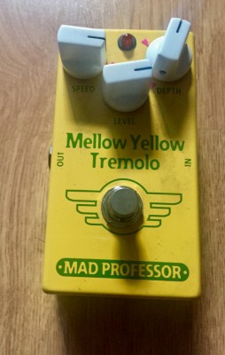 Mad Professor Mellow Yellow Tremolo