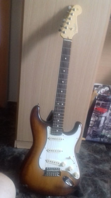 Fender AM Special Strat VIB FSR