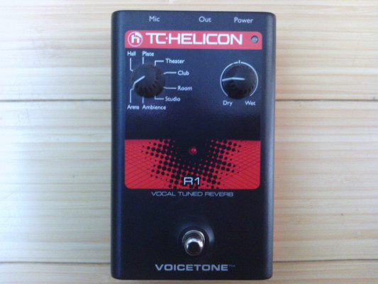 TC Helicon Voicetone R1