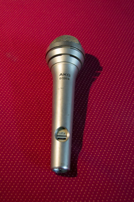 Micrófono AKG D320