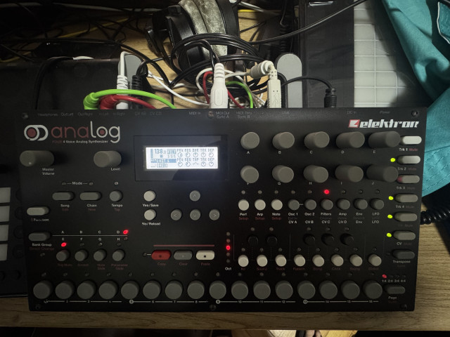 Elektron Analog Four mkI