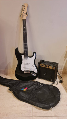 Stratocaster Volt, con ampli, funda, afinador, cable i puas