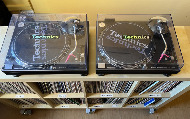 2 platos technics SL 1210 M3D